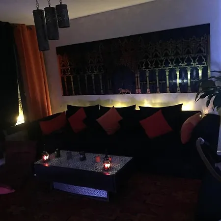 Le Des Lilas شقة